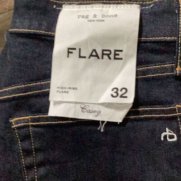 New. Rag & Bone high rise flare jeans. Size 32. Retails $255 - Picture 9 of 12